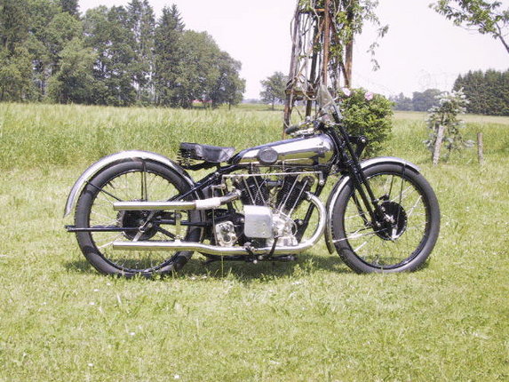 SS100 (1927). Photograph reproduced with kind permission from Brough Superior Motorcycles Limited