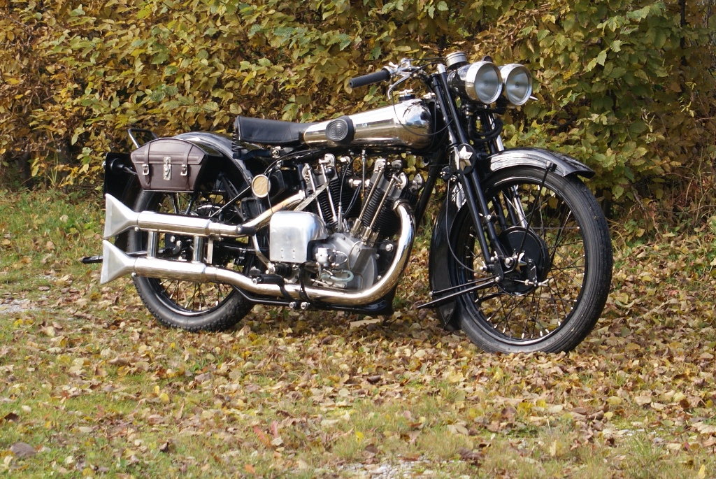 SS101K Model. Photograph reproduced with kind permission from Brough Superior Motorcycles Limited.